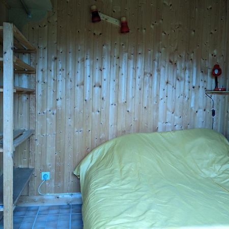 Au Petit Chalet D'Illiers Combray - Salle D'Eau Uniquement Kültér fotó