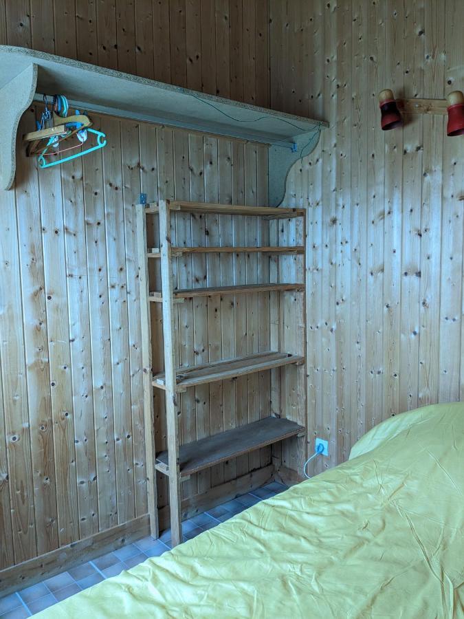 Au Petit Chalet D'Illiers Combray - Salle D'Eau Uniquement Kültér fotó