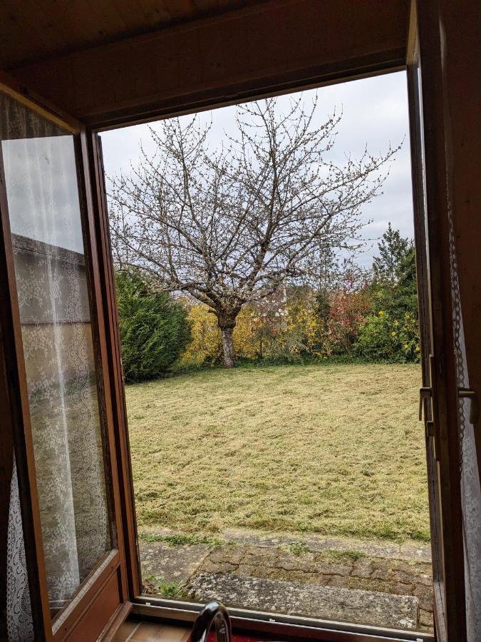 Au Petit Chalet D'Illiers Combray - Salle D'Eau Uniquement Kültér fotó